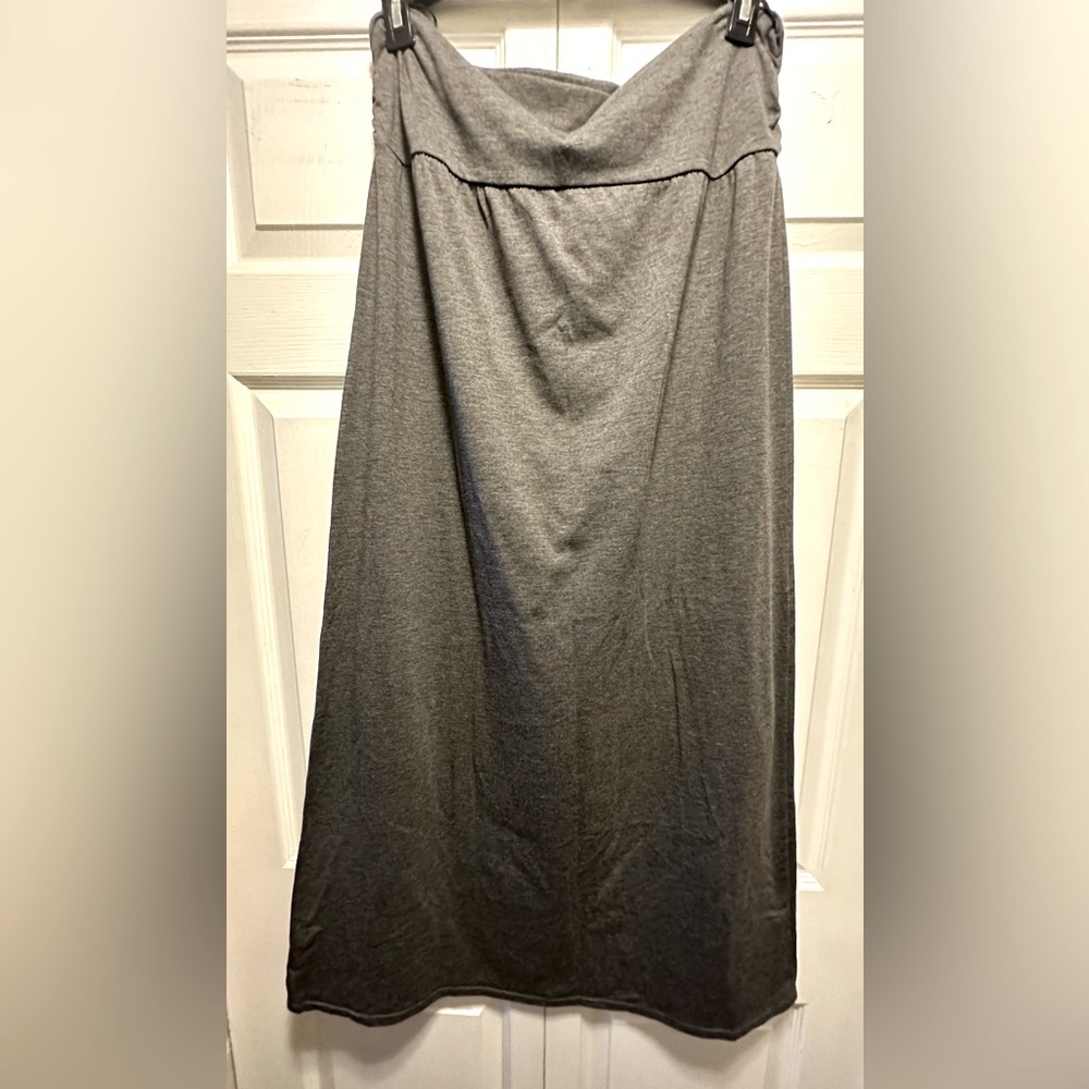 Long pull on Maxi skirt. Sz 1X